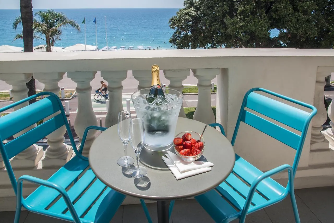 Mercure Nice Marche Aux Fleurs France