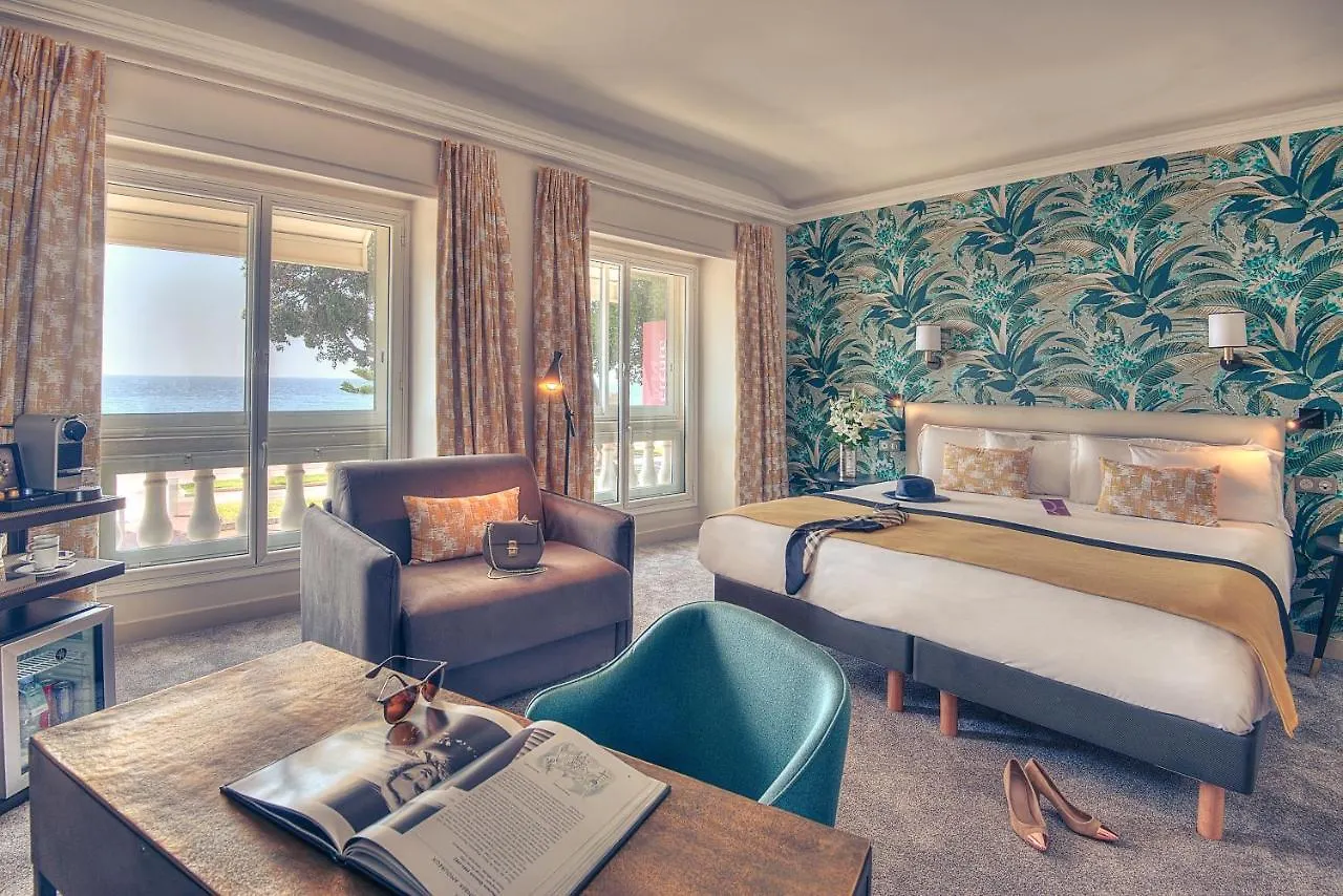 Mercure Nice Marche Aux Fleurs Hotel