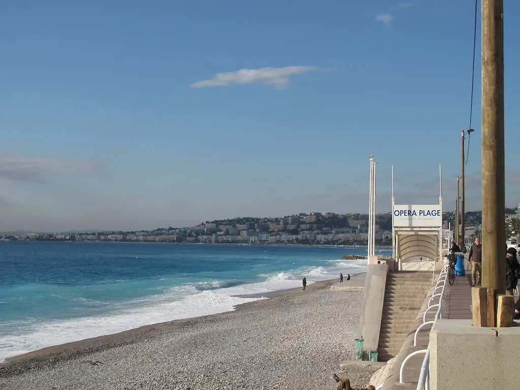 Mercure Nice Marche Aux Fleurs França